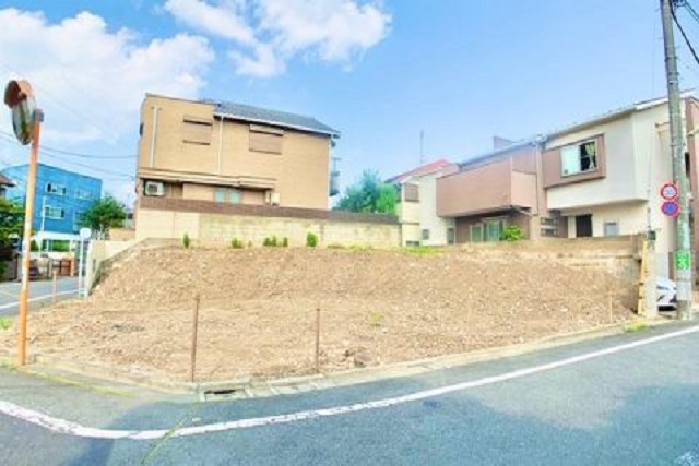 千歳烏山の土地 売地 6ｍ 8ｍ角地に位置する58坪 整形地